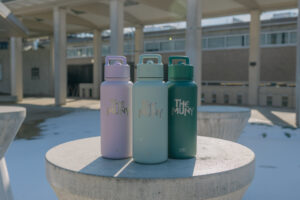 Simple Modern 32 Oz Water Bottle